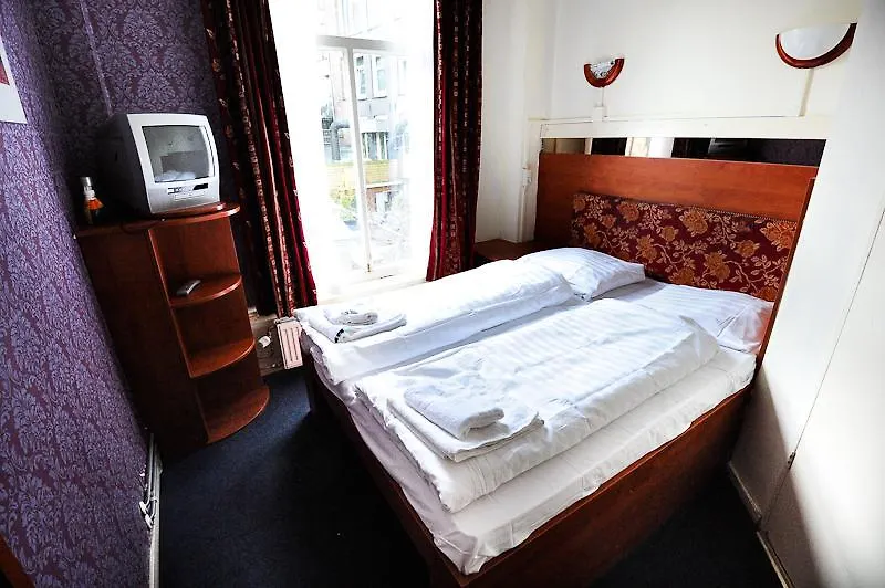 Hotel Amsterdam Inn 2*,